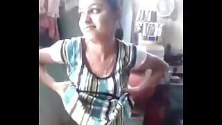 Kamya Bhabhi Showing  say no to boobs