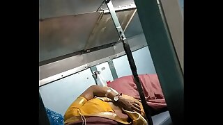 real bhabhi shows knockers in train