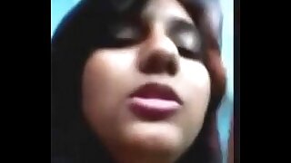 Desi Bengali pulchritudinous girl exposing (selfi)
